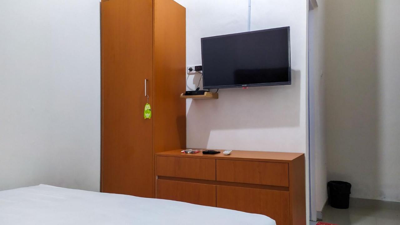 Omah Leren Mitra Reddoorz Near Gembiraloka Zoo Yogyakarta Hotel ภายนอก รูปภาพ