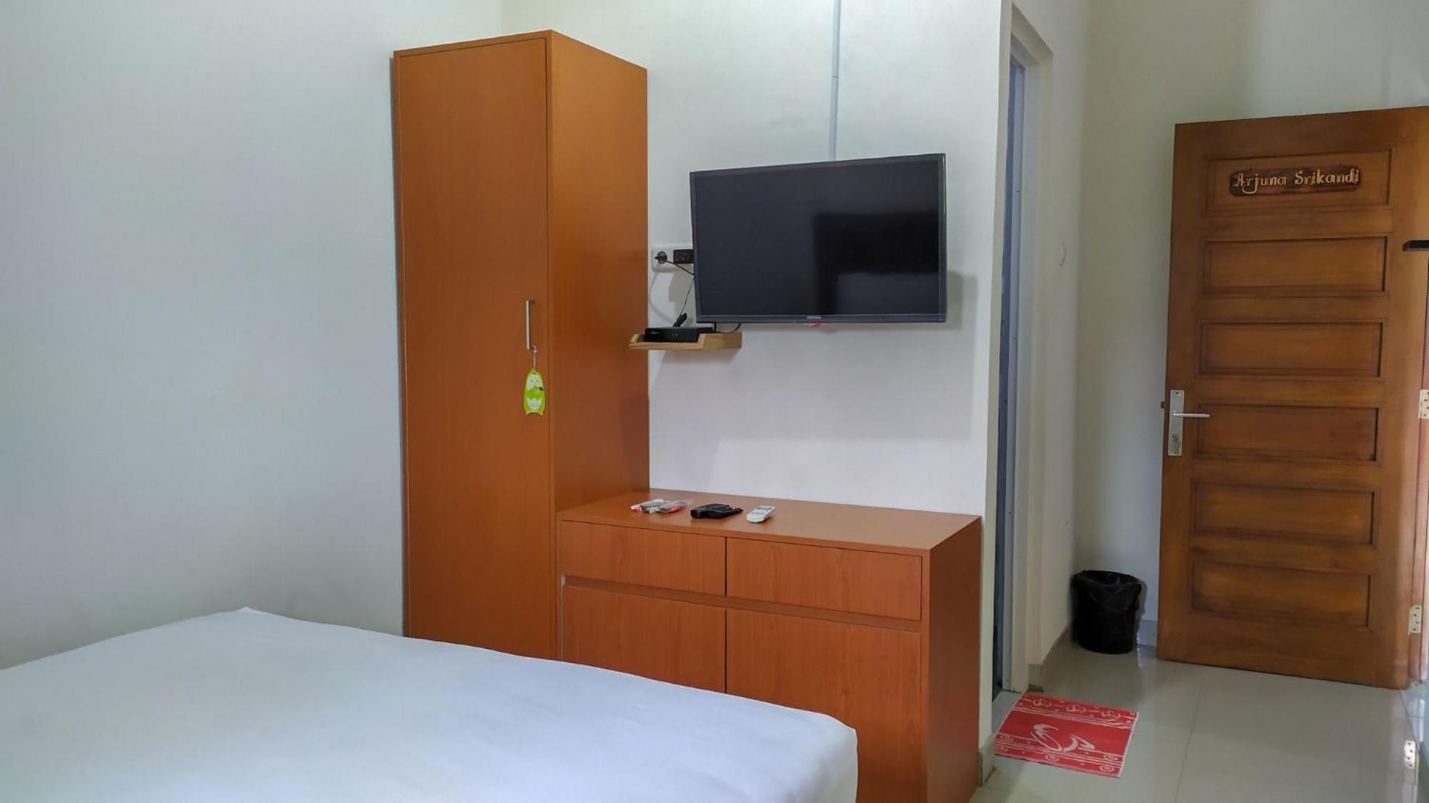 Omah Leren Mitra Reddoorz Near Gembiraloka Zoo Yogyakarta Hotel ภายนอก รูปภาพ
