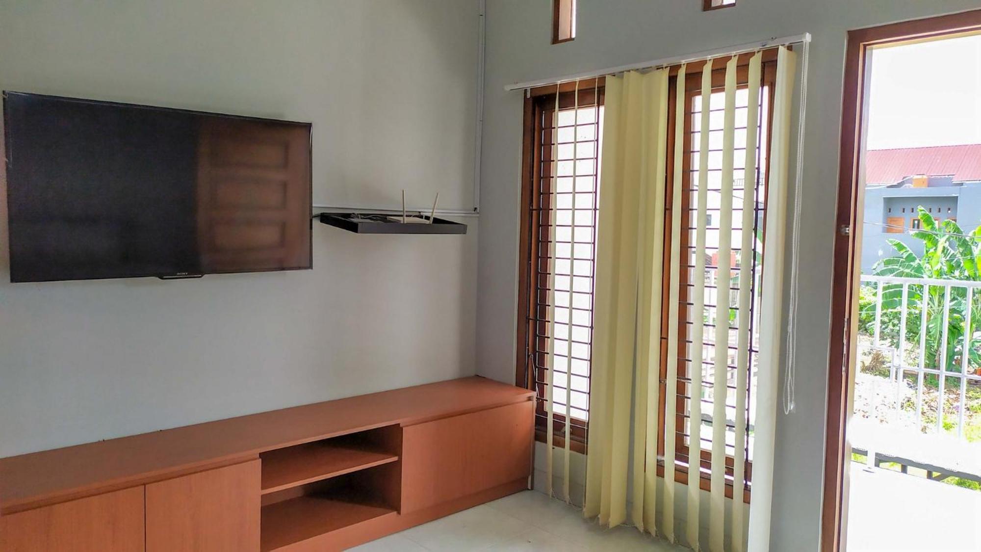 Omah Leren Mitra Reddoorz Near Gembiraloka Zoo Yogyakarta Hotel ภายนอก รูปภาพ